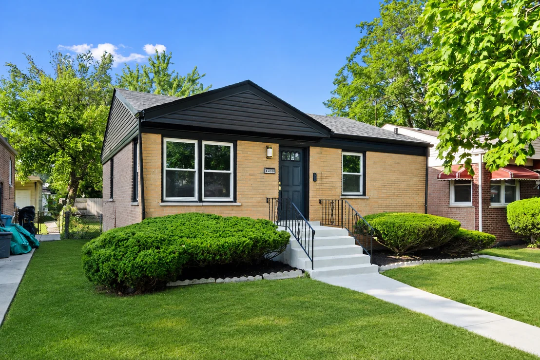 Photo of 438 W 126th Place