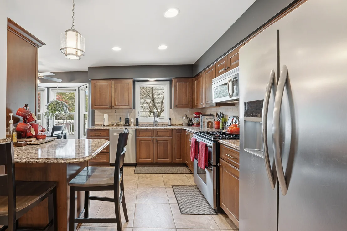 Photo of 260 Hillhurst Drive