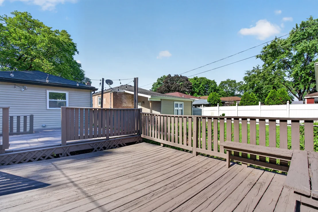 Photo of 114 W 126th Place
