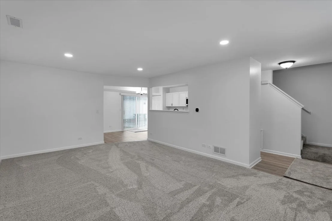 Photo of 984 Four Seasons Boulevard