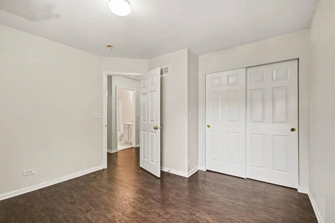 Photo of 994 Kensington Drive