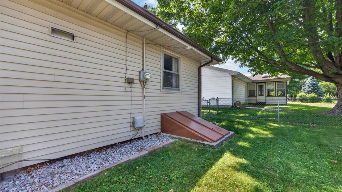 Photo of 305 Centennial Avenue