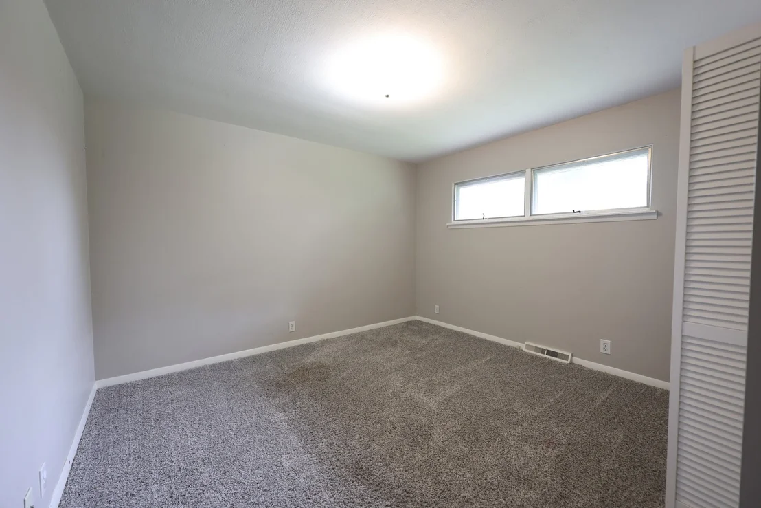 Photo of 1601 BARTHELONE Street