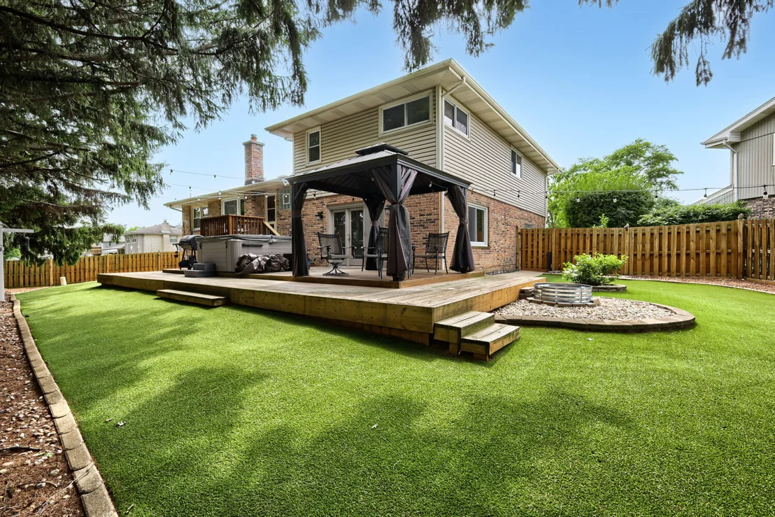 Photo of 816 W Heritage Drive