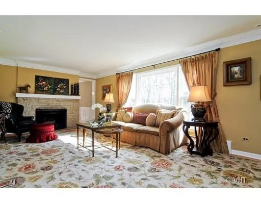 Photo of 1191 W Deerpath Road
