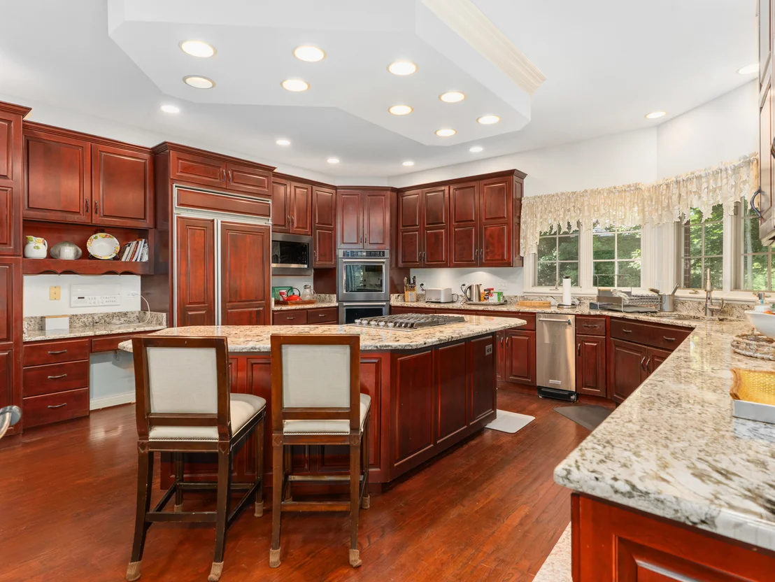 Photo of 818 Fox Glen Drive