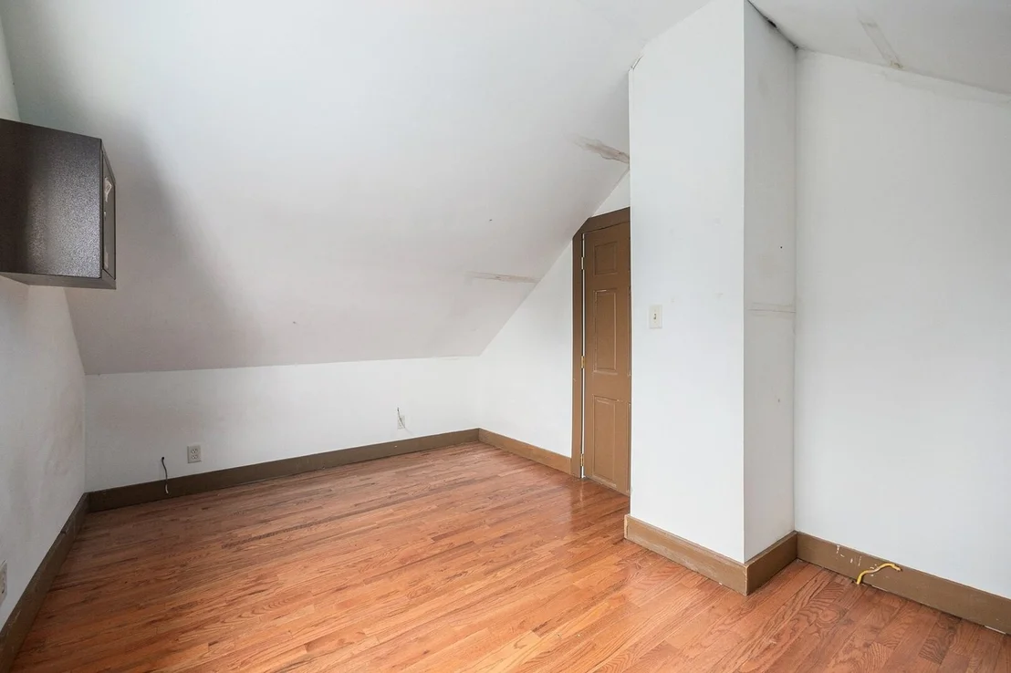 Photo of 265 N Monroe Street