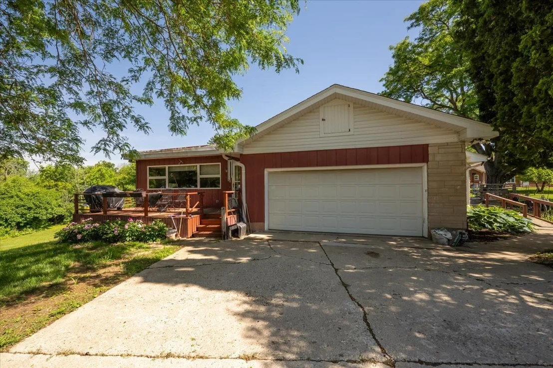 Photo of 6N192 Weber Drive