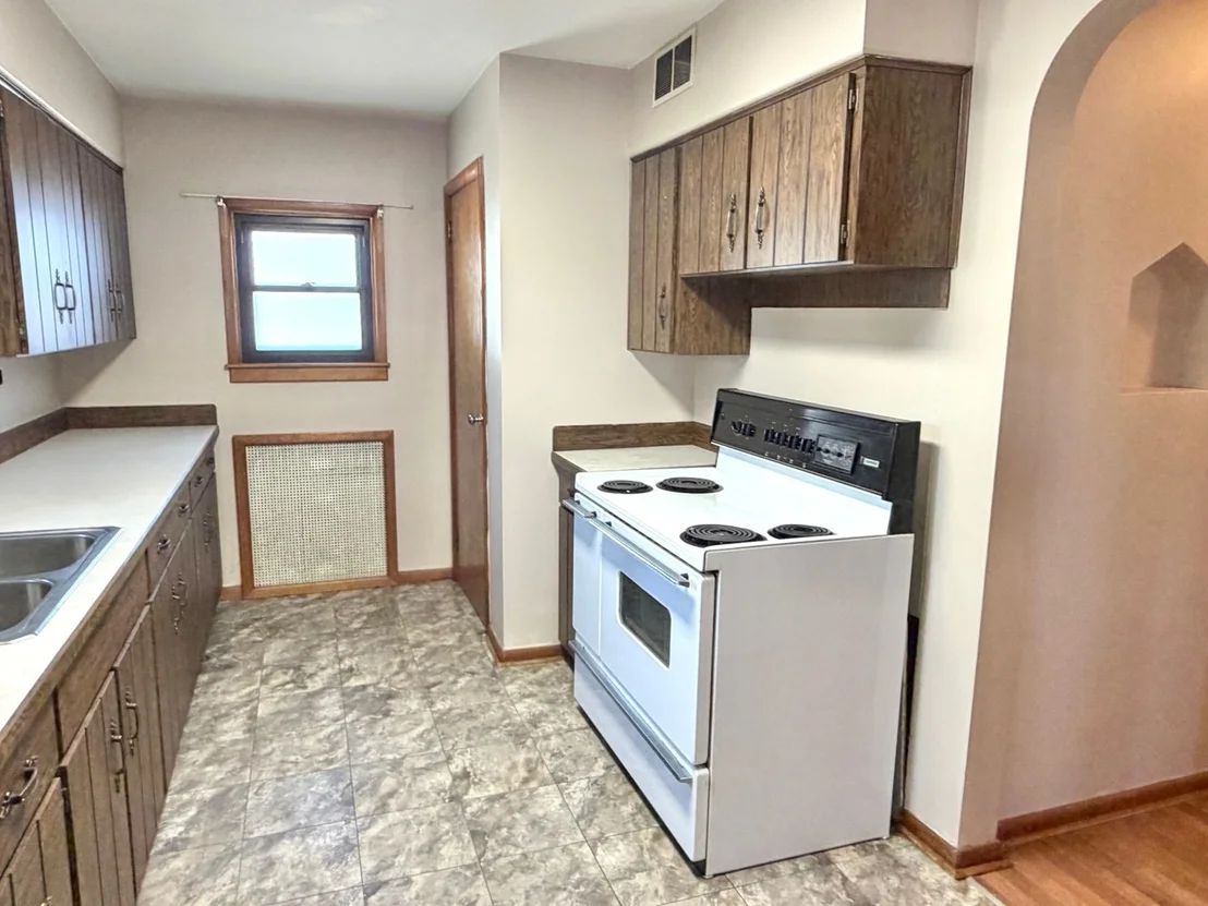 Photo of 1404 Plain Street
