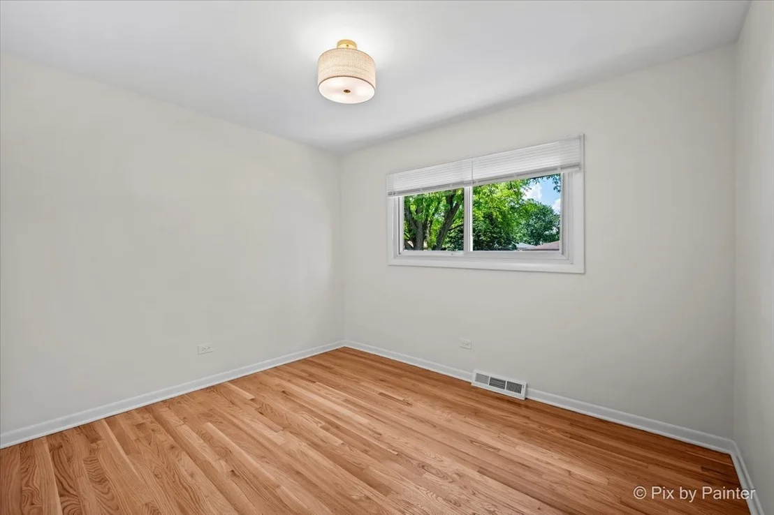 Photo of 555 Figard Lane