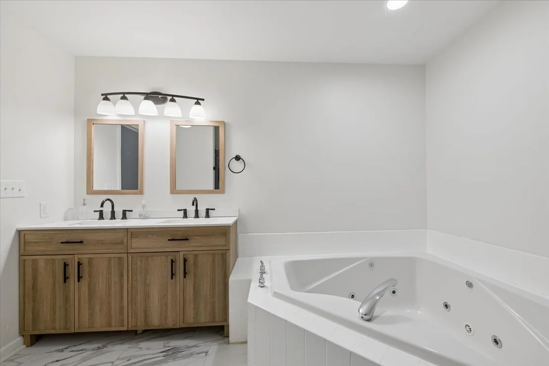 Photo of 649 Fox Hollow Court