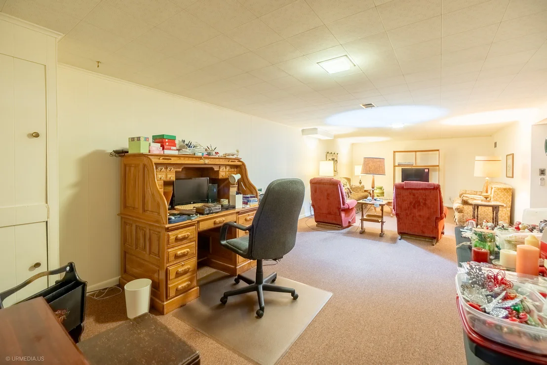 Photo of 835 Scott Drive