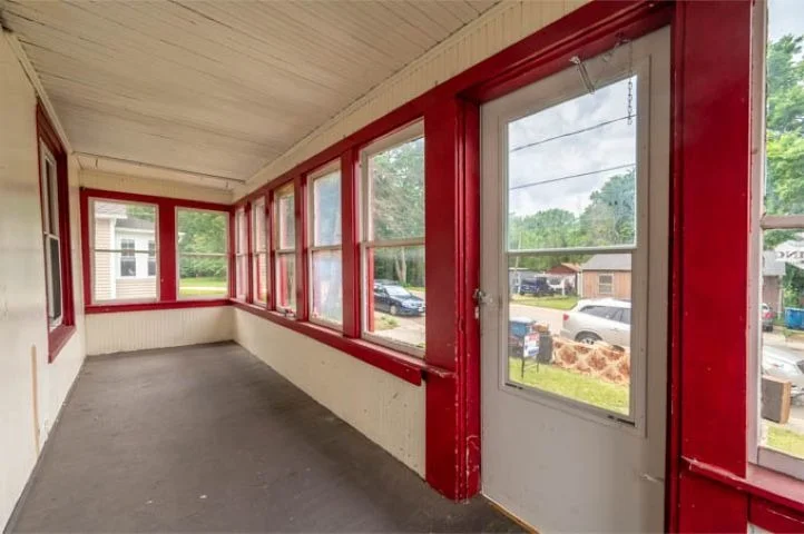 Photo of 918 Jackson Avenue