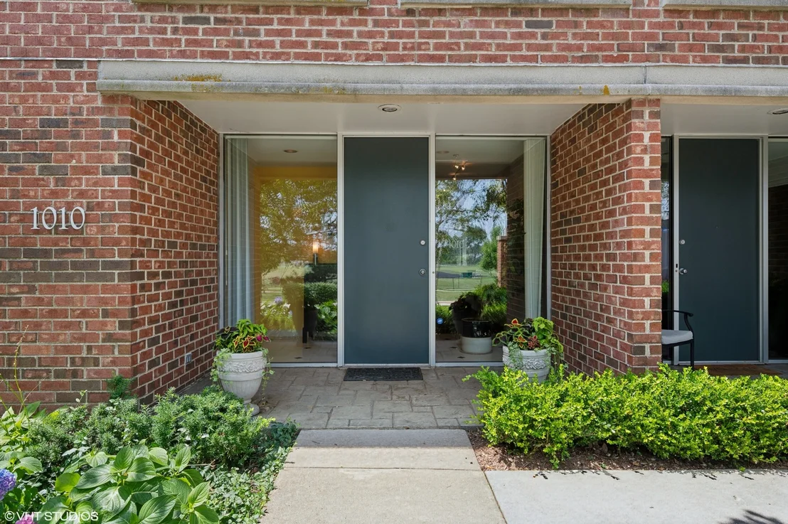 Photo of Unit 0 at 1010 Arbor Lane
