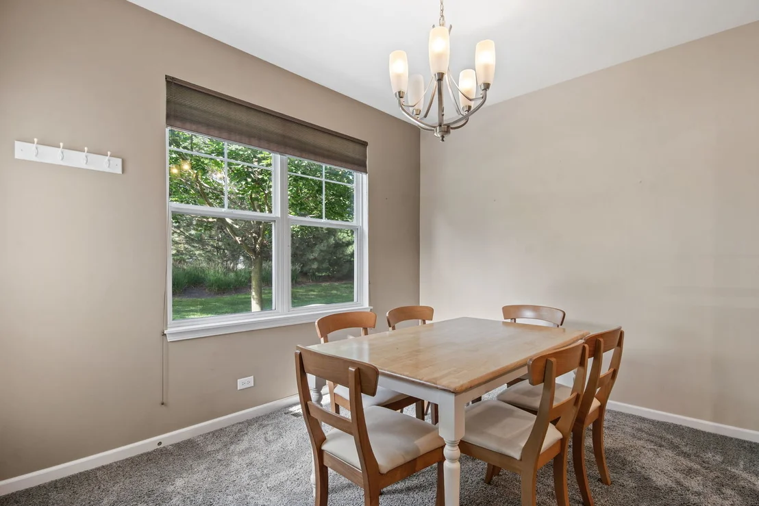 Photo of 1282 Newport Circle