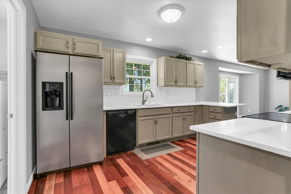 Photo of 2509 N Skyline Drive