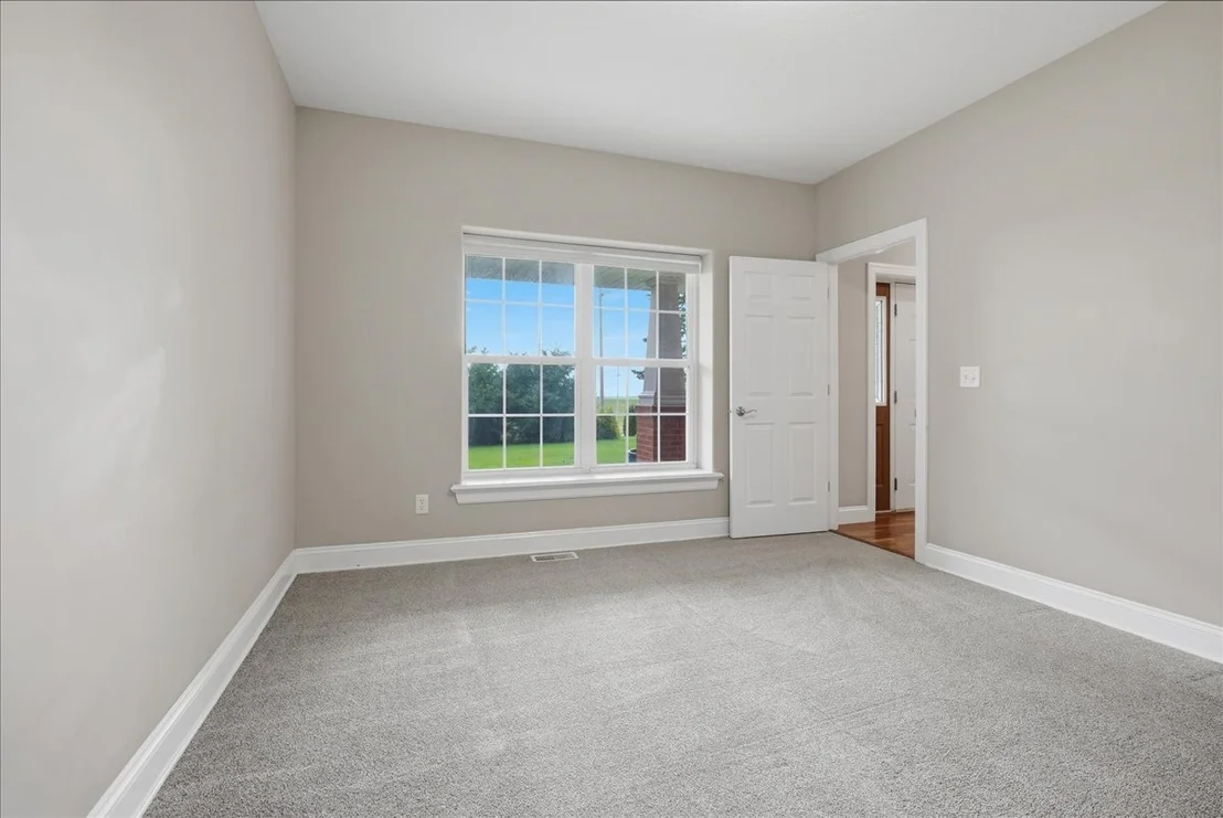 Photo of 2202 Bloomingdale Road
