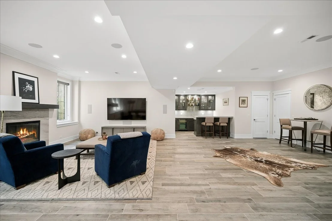 Photo of 1121 Forest Avenue