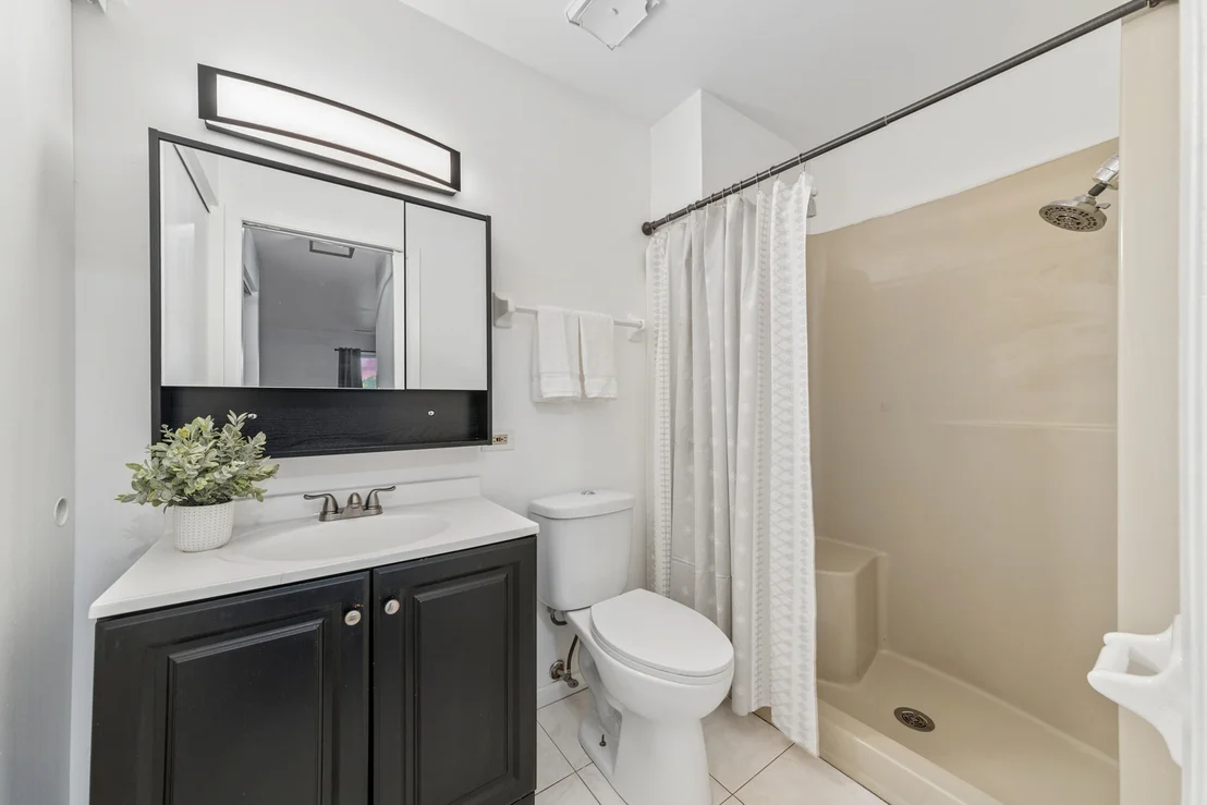Photo of Unit L9 at 1424 Stonebridge Circle