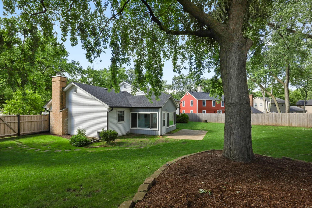 Photo of 6S415 Concord Road