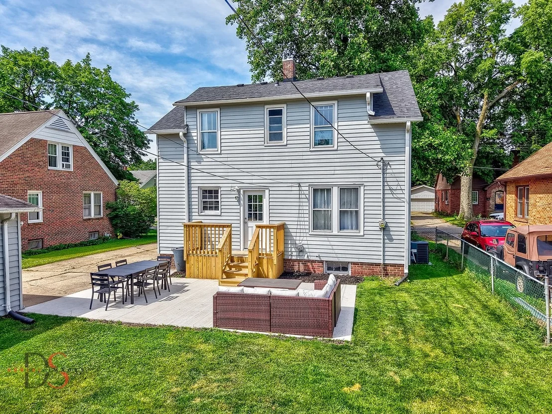 Photo of 130 Riverview Drive