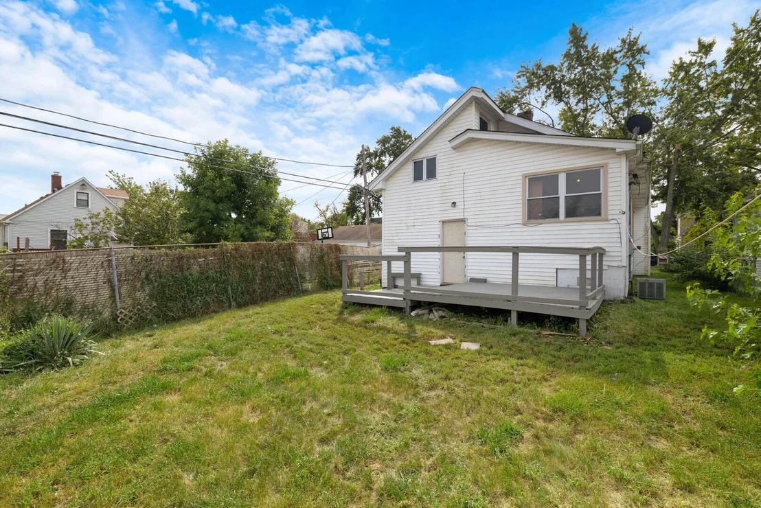 Photo of 13 W 37th Street