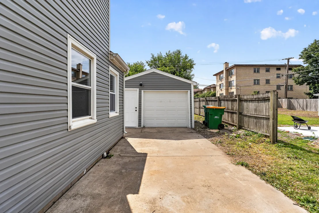 Photo of 1650 Marquette Road