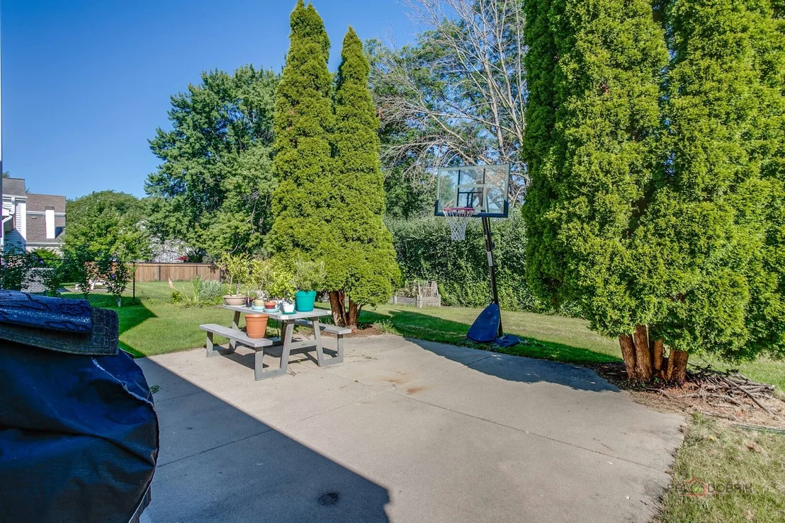 Photo of 600 Thompson Boulevard