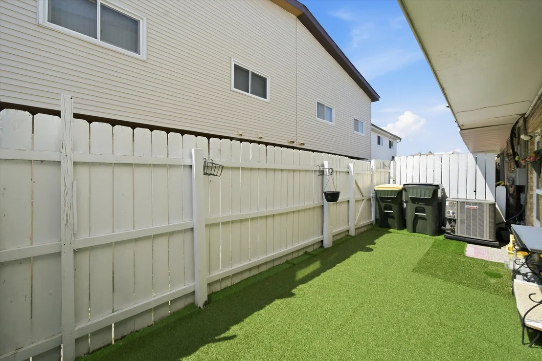 Photo of 9005 SHERRY Lane