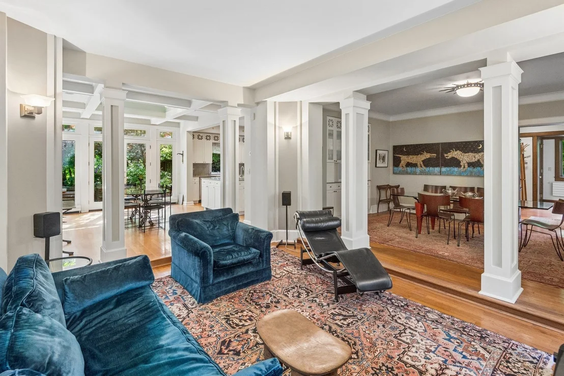 Photo of 770 Sheridan Road