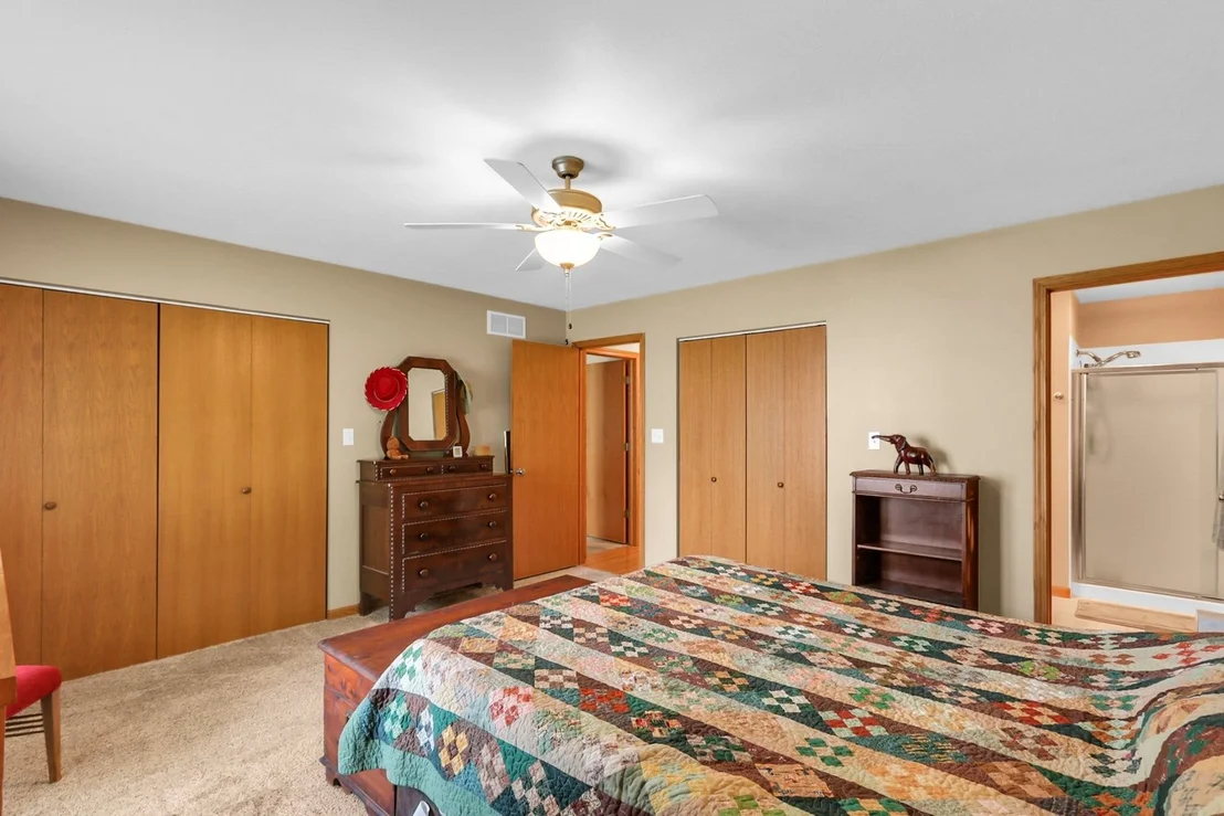 Photo of 403 N Cedar Drive