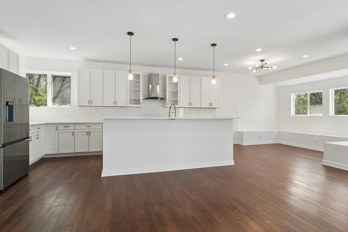 Photo of 6739 Lakeridge Drive