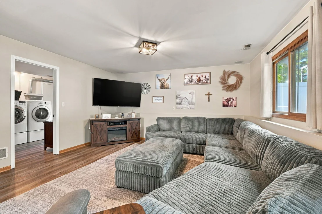 Photo of 815 Pine Needle Lane