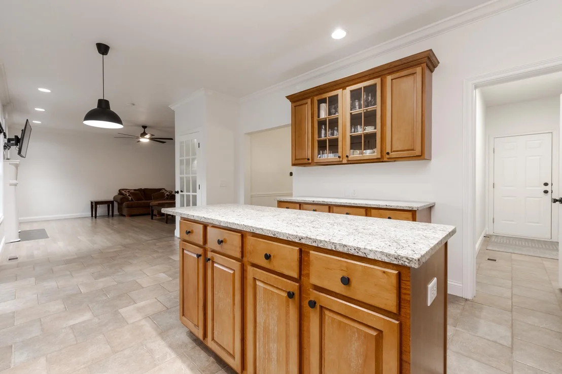 Photo of 980 Balsam Road