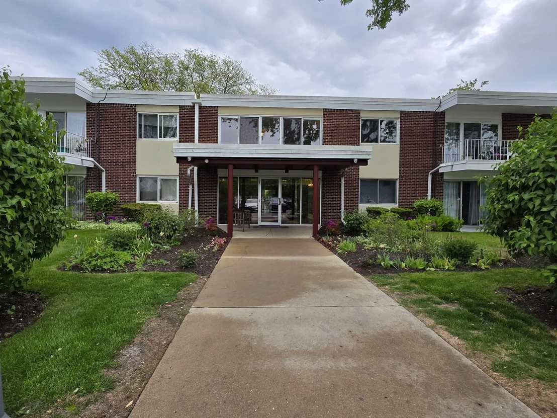 Photo of Unit 41A at 127 N Wolf Road