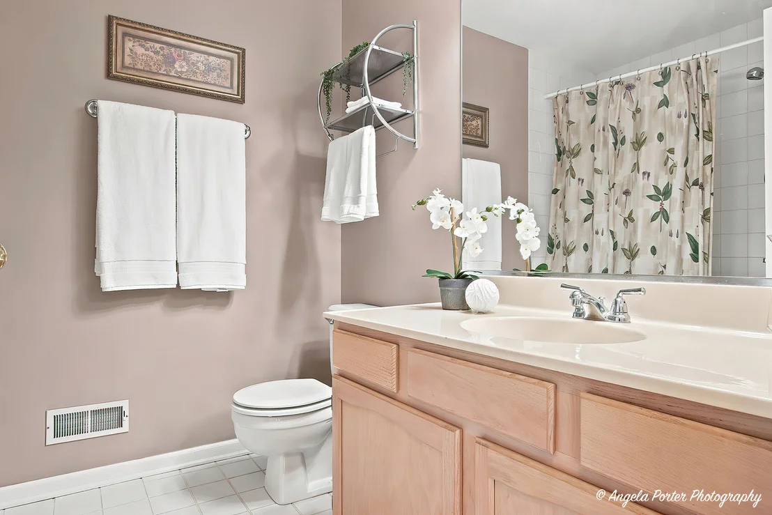 Photo of 910 Sweetflower Drive