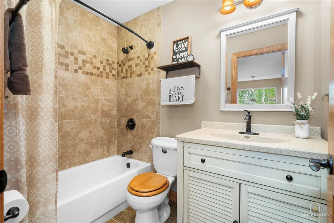 Photo of 312 Greenview Drive