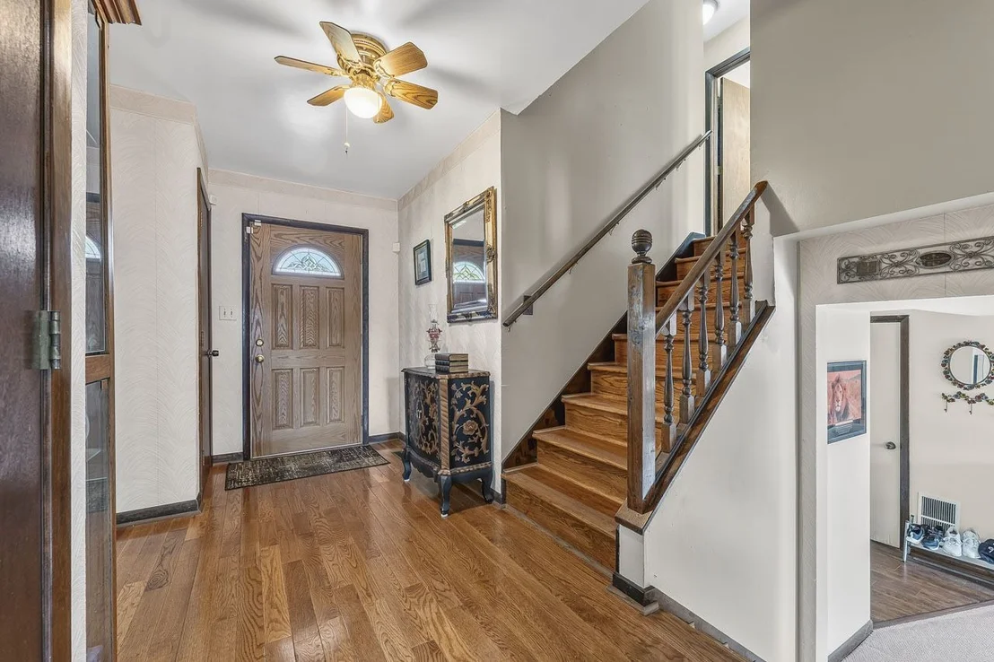 Photo of 1100 Cochran Street