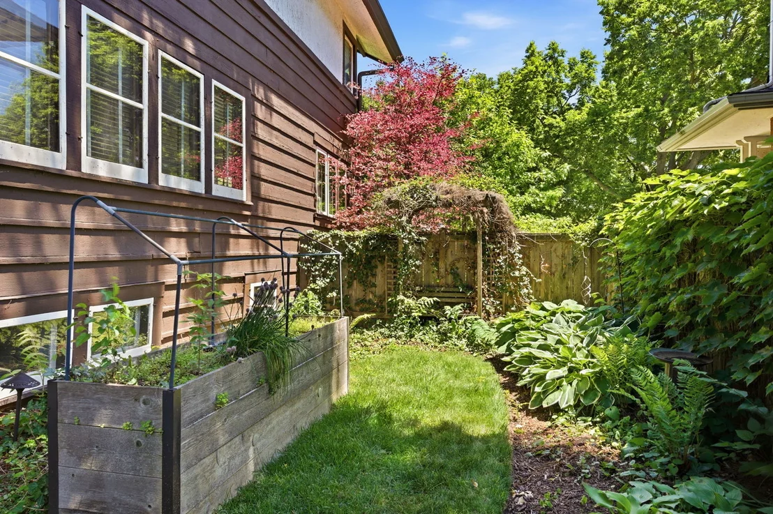 Photo of 722 William Street
