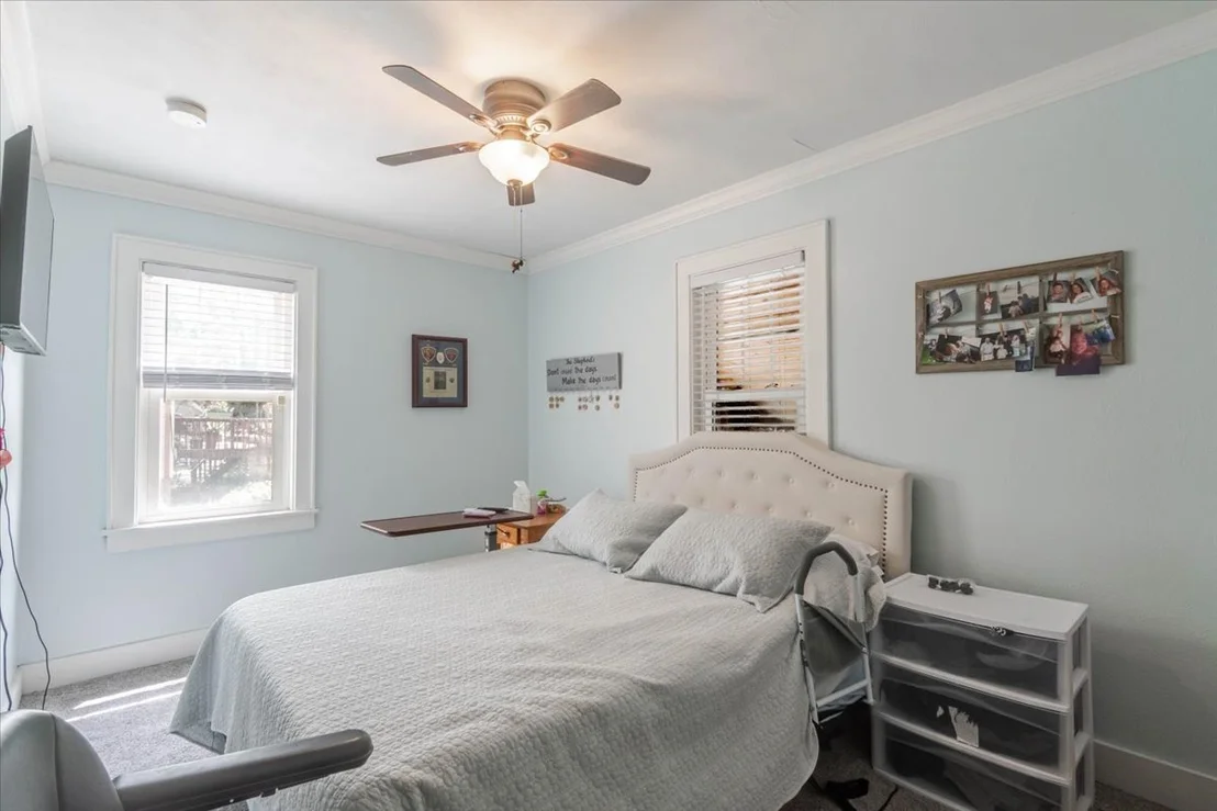 Photo of 111 LOREN Street