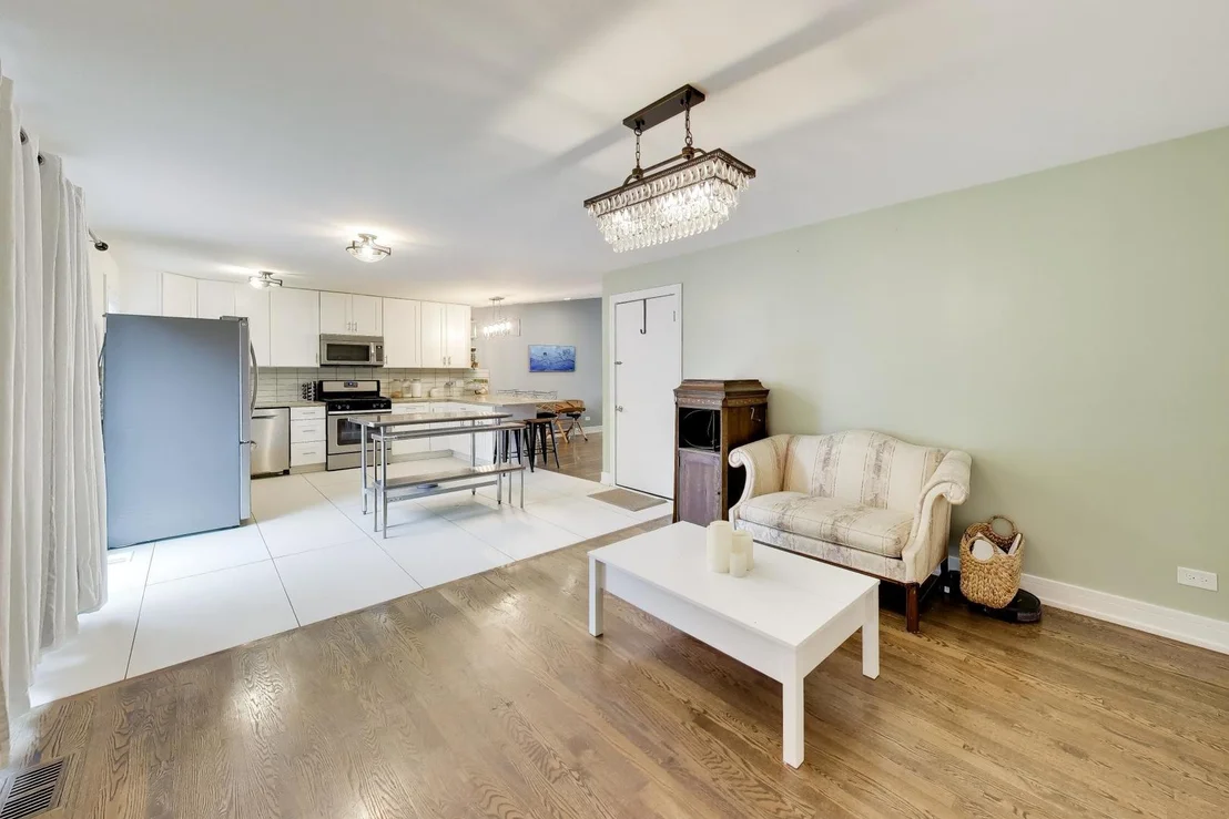 Photo of 1410 N Scully Drive