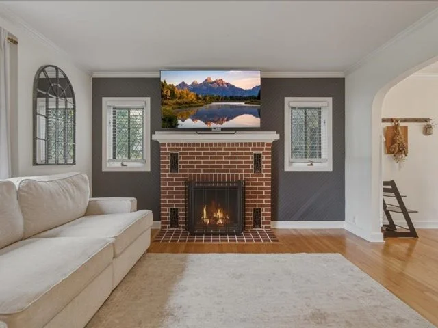 Photo of 902 W Washington Street
