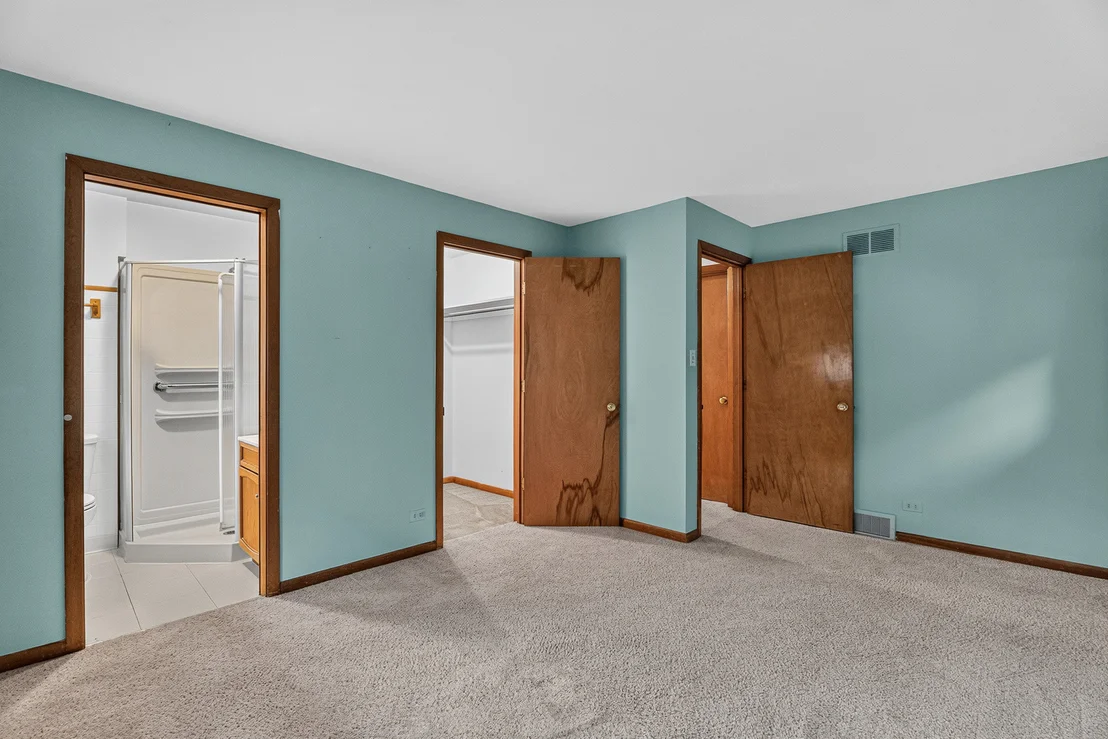 Photo of 3341 Prairie Avenue