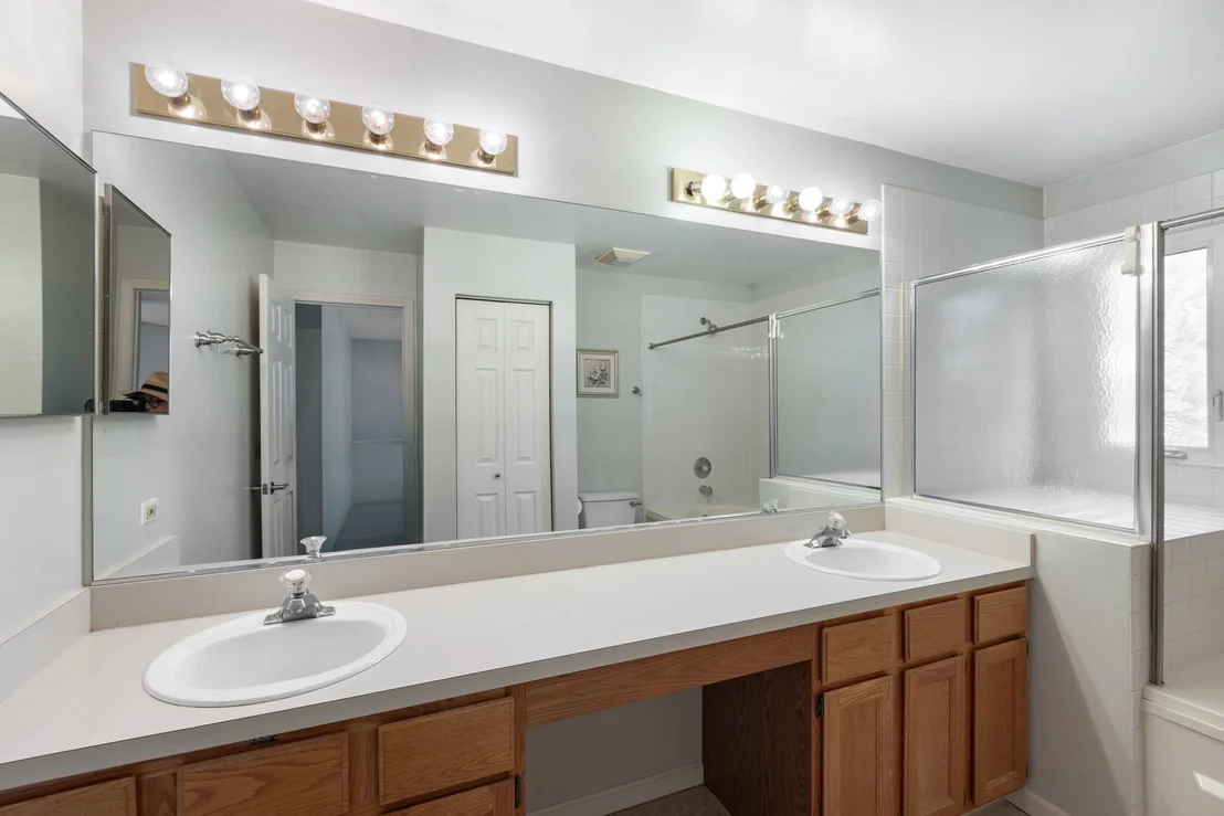 Photo of 1059 Ridgefield Circle