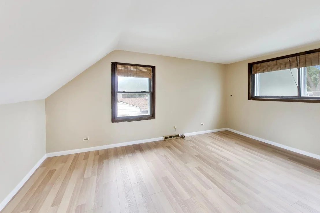 Photo of 3040 N Wolf Road