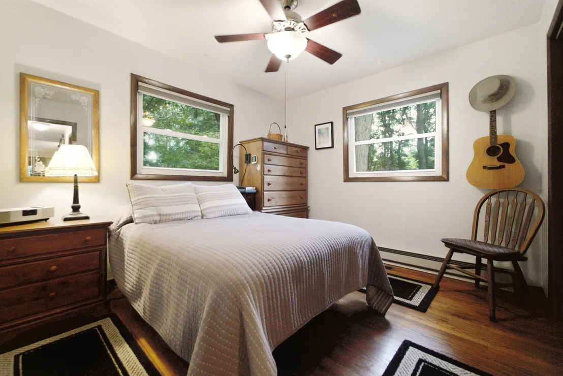 Photo of 330 S 5000w Road