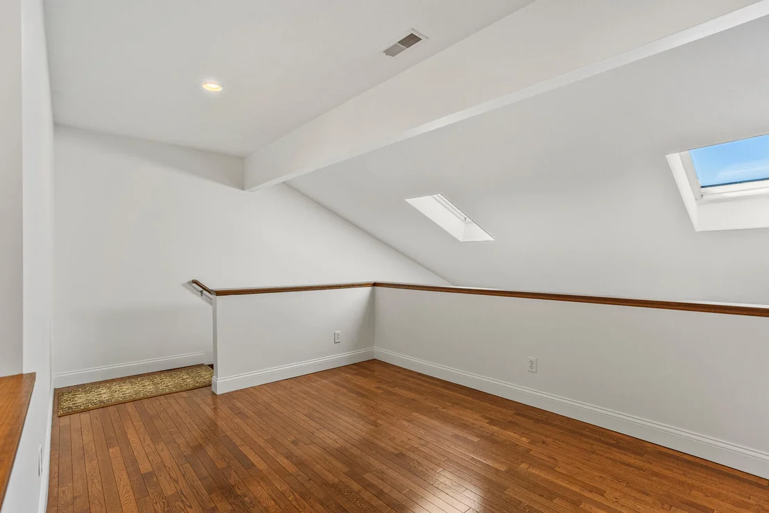 Photo of 2517 PEMBROOK Point