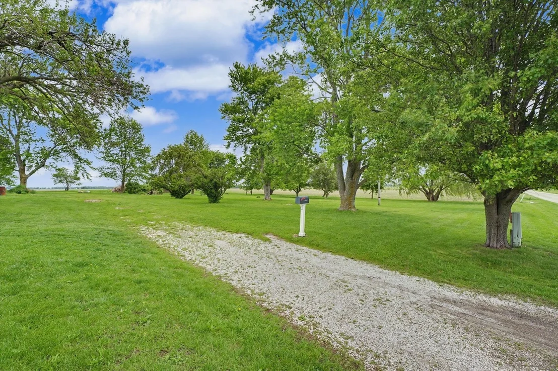 Photo of 1980 County Road 900 N