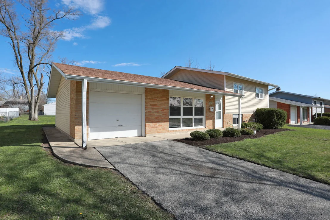 Photo of 600 Flagstaff Lane