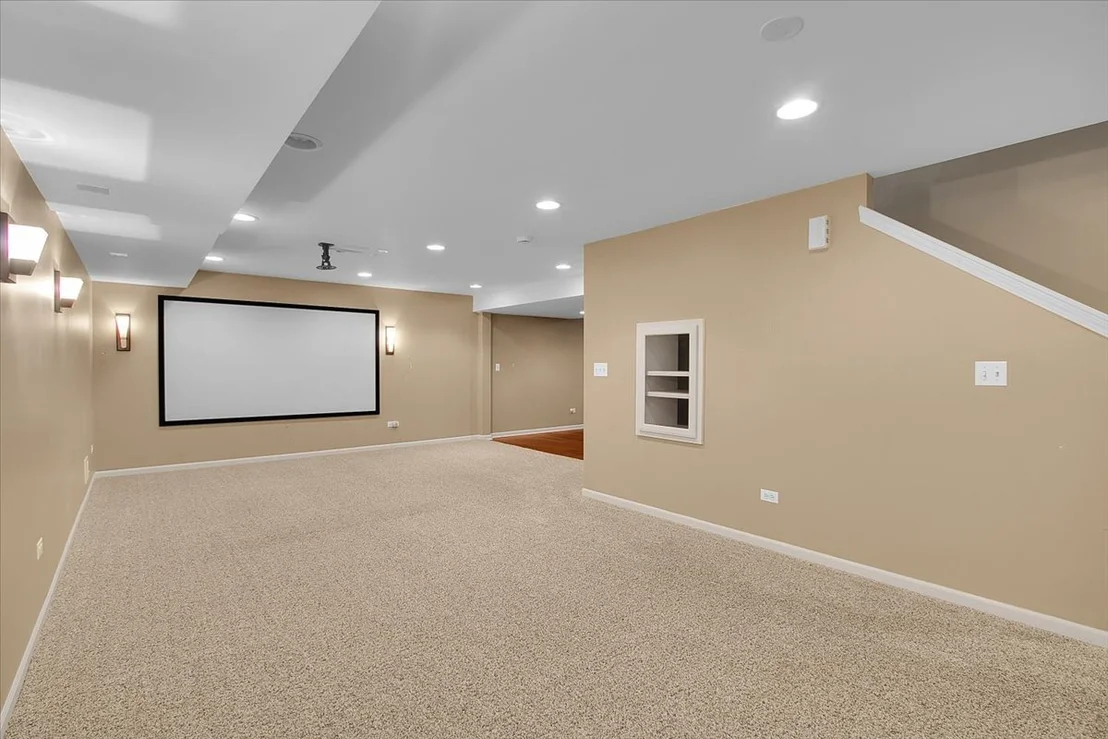 Photo of Unit 0 at 15801 Cove Circle
